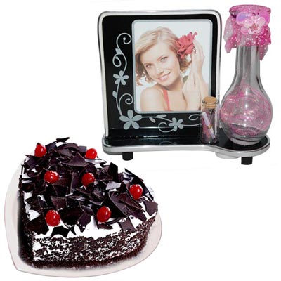 "Vday Hamper - code VH08 - Click here to View more details about this Product